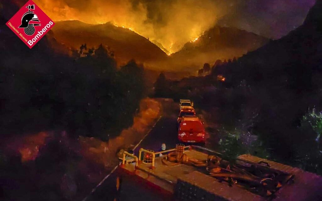 Der Brand im Vall d’Ebo hat bereits 8. 000 Hektar verbrannt