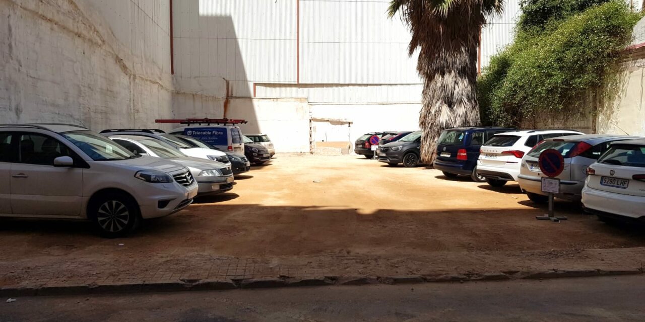 Ein weiterer öffentlicher Parkplatz in Denia