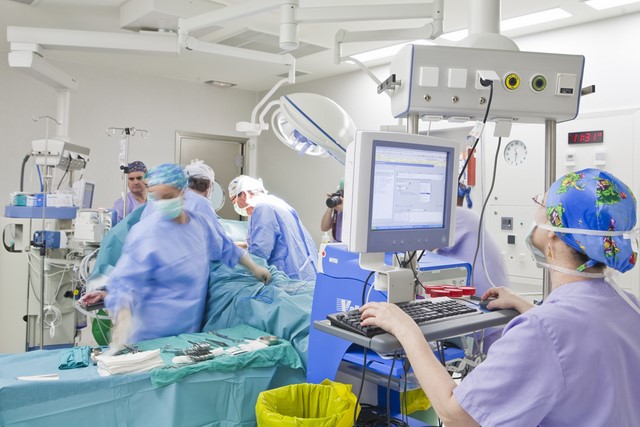 Die Wartelisten für chirurgische Eingriffe im Krankenhaus von Dénia werden immer länger