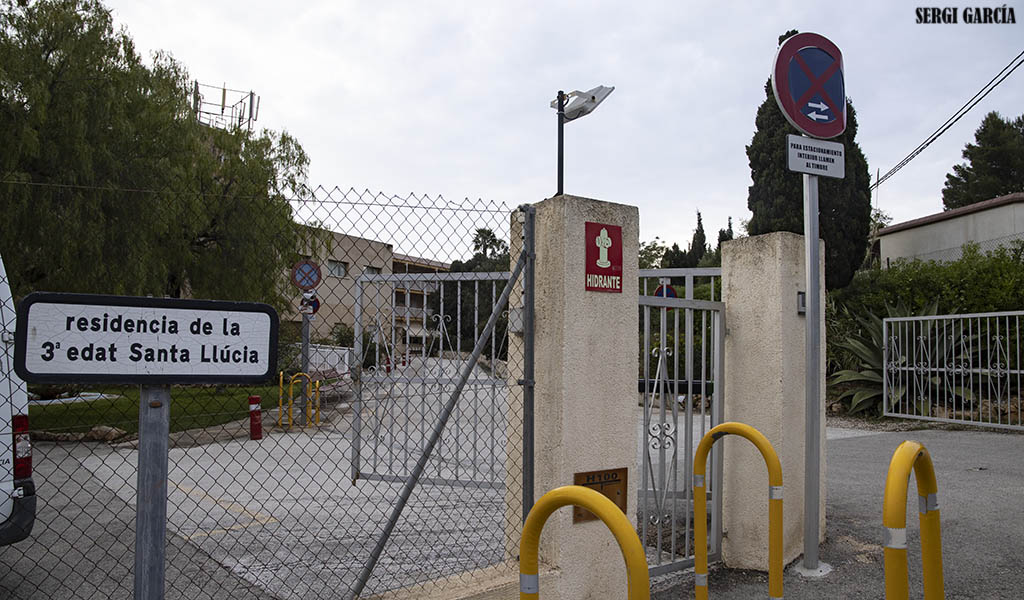 Ein Einspruch gegen die Sprachanforderung legt das Auswahlverfahren für das Alterheim in Dénia lahm.