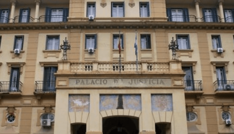 Pärchen, das in Dénia einen Mann entführt hat, steht vor Gericht