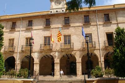 Dénia lehnt eine Ehrung seiner DANA-Freiwilligen ab